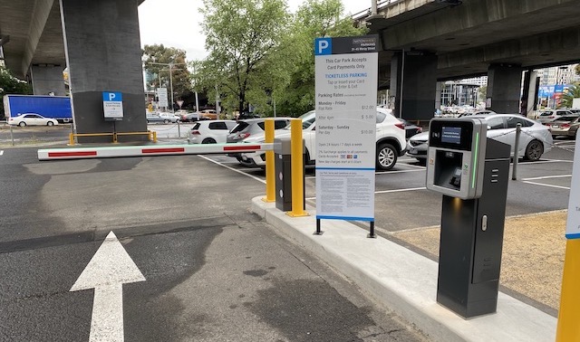 オーストラリアの路上駐車場に設置された Dashou ブーム ゲート