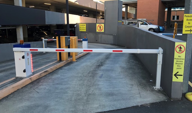オーストラリアの駐車場に設置された Dashou ブーム ゲート
